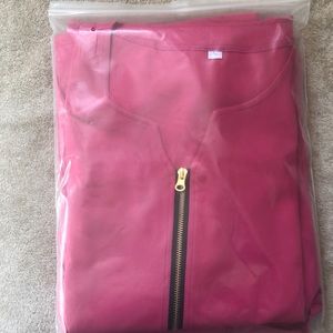 New without tag scrubs top with matching bottom